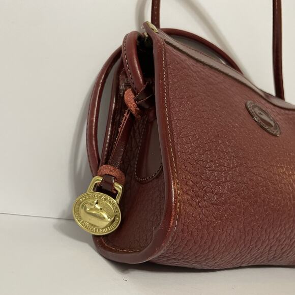 Vintage Dooney & Bourke USA Pebbled Leather Burgundy Crossbody Small Purse - Picture 3 of 16